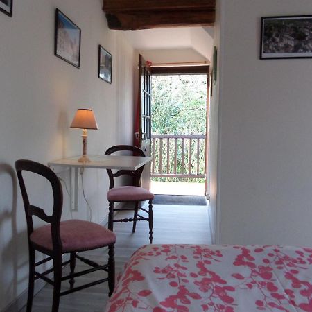 Le Moulin De La Planche Bed & Breakfast Cerelles Luaran gambar