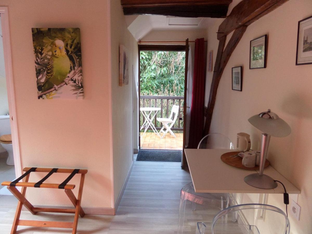 Le Moulin De La Planche Bed & Breakfast Cerelles Luaran gambar