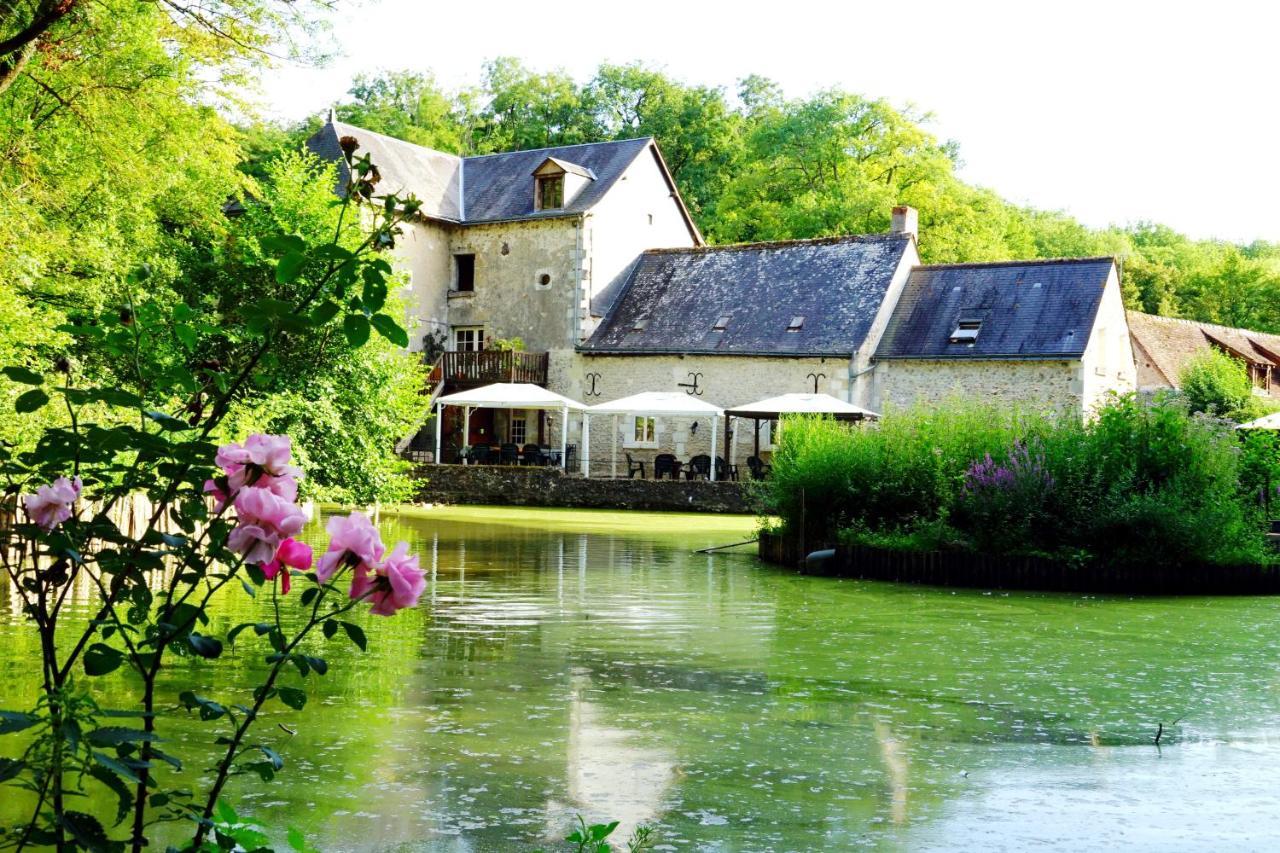 Le Moulin De La Planche Bed & Breakfast Cerelles Luaran gambar