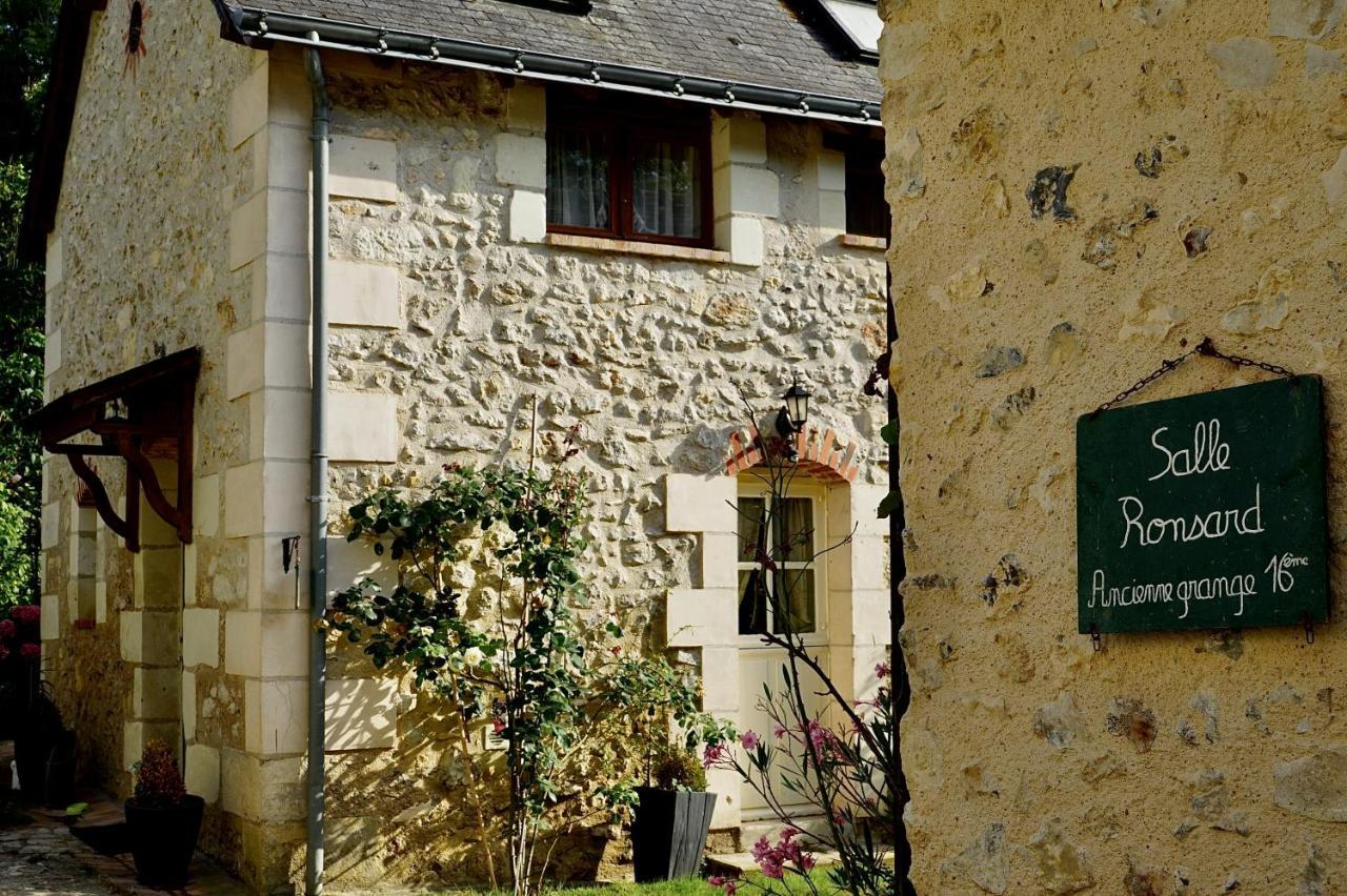 Le Moulin De La Planche Bed & Breakfast Cerelles Luaran gambar
