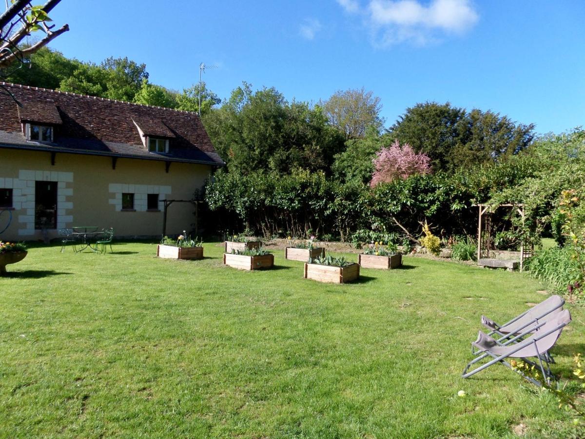 Le Moulin De La Planche Bed & Breakfast Cerelles Luaran gambar