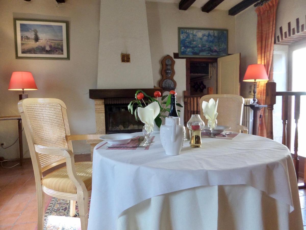 Le Moulin De La Planche Bed & Breakfast Cerelles Luaran gambar