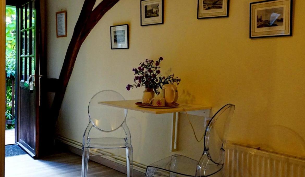 Le Moulin De La Planche Bed & Breakfast Cerelles Luaran gambar